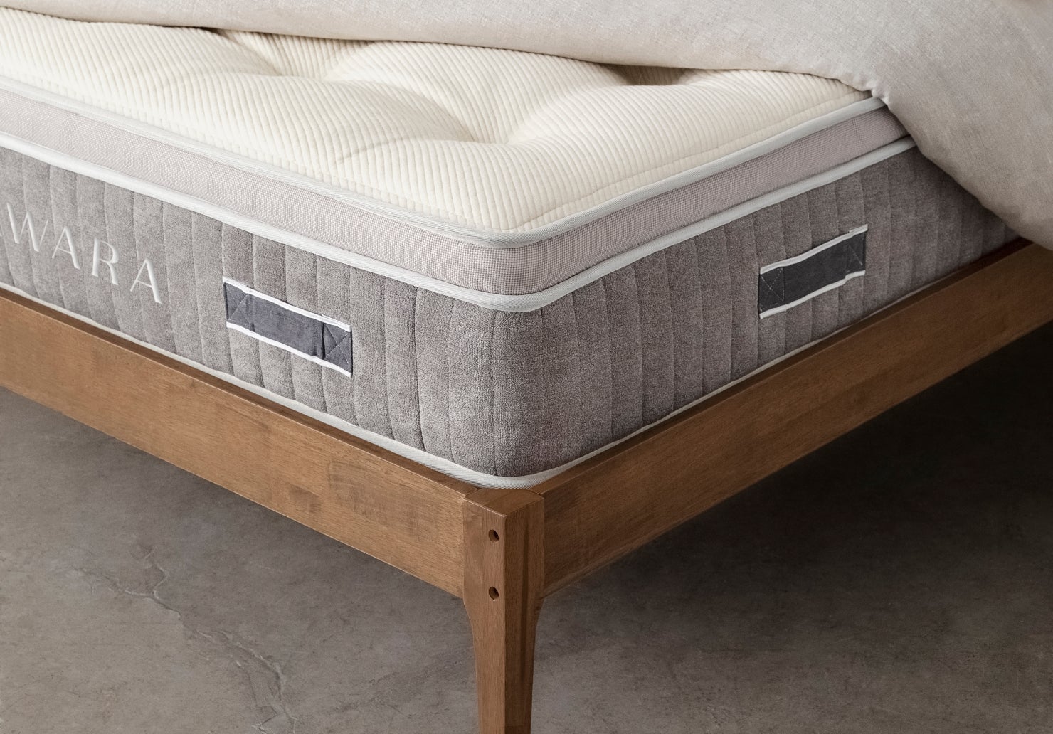 awara organic latex hybrid mattress